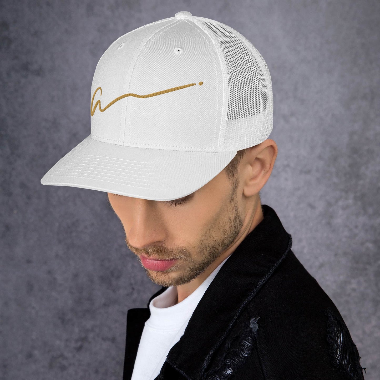 Amourjoie Logo Trucker Cap Amour-joie