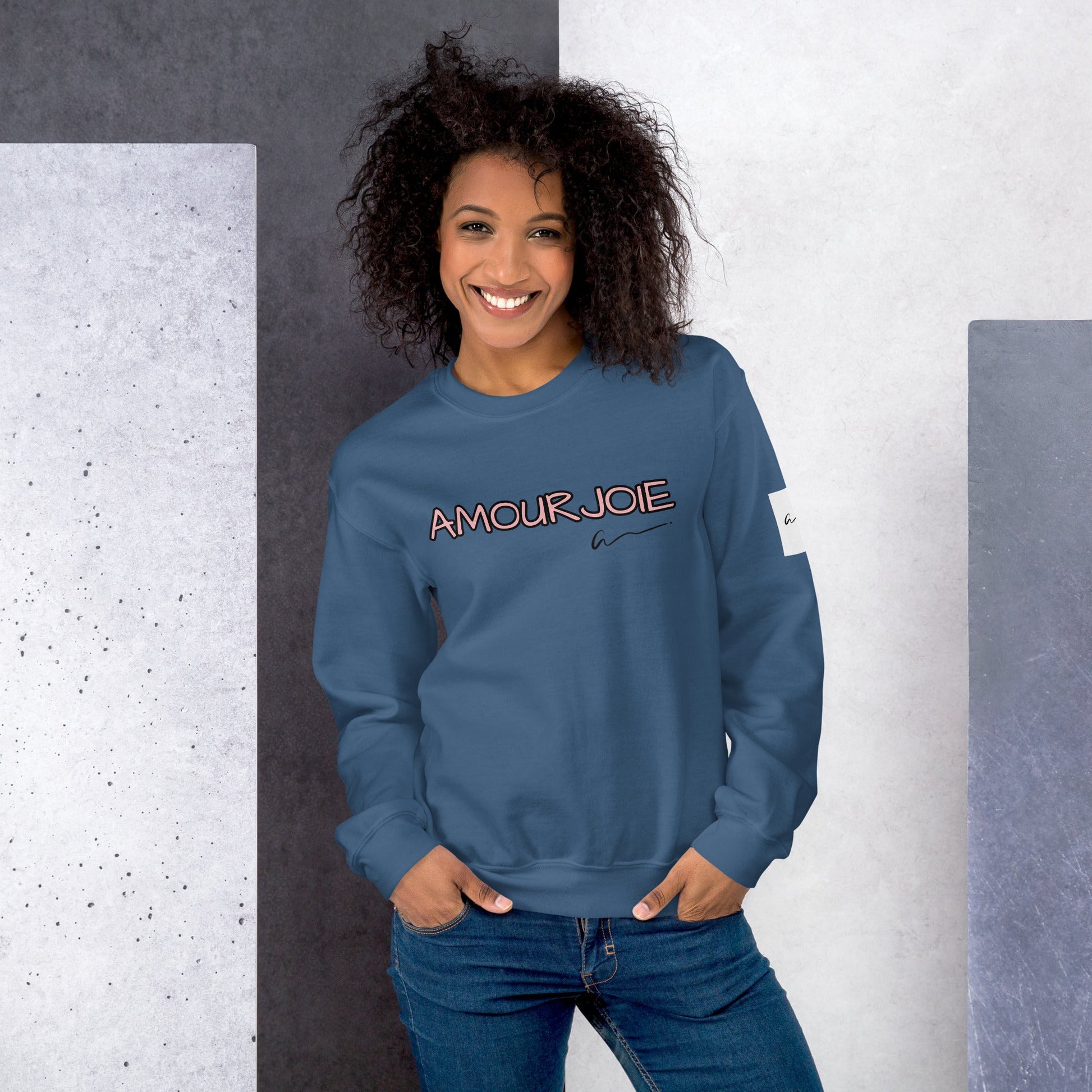 Tough Women's Sweatshirt Amour-joie
